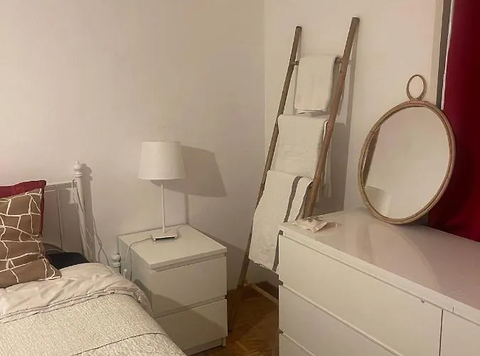 Cosy Quarto em Acomodações Particulares
